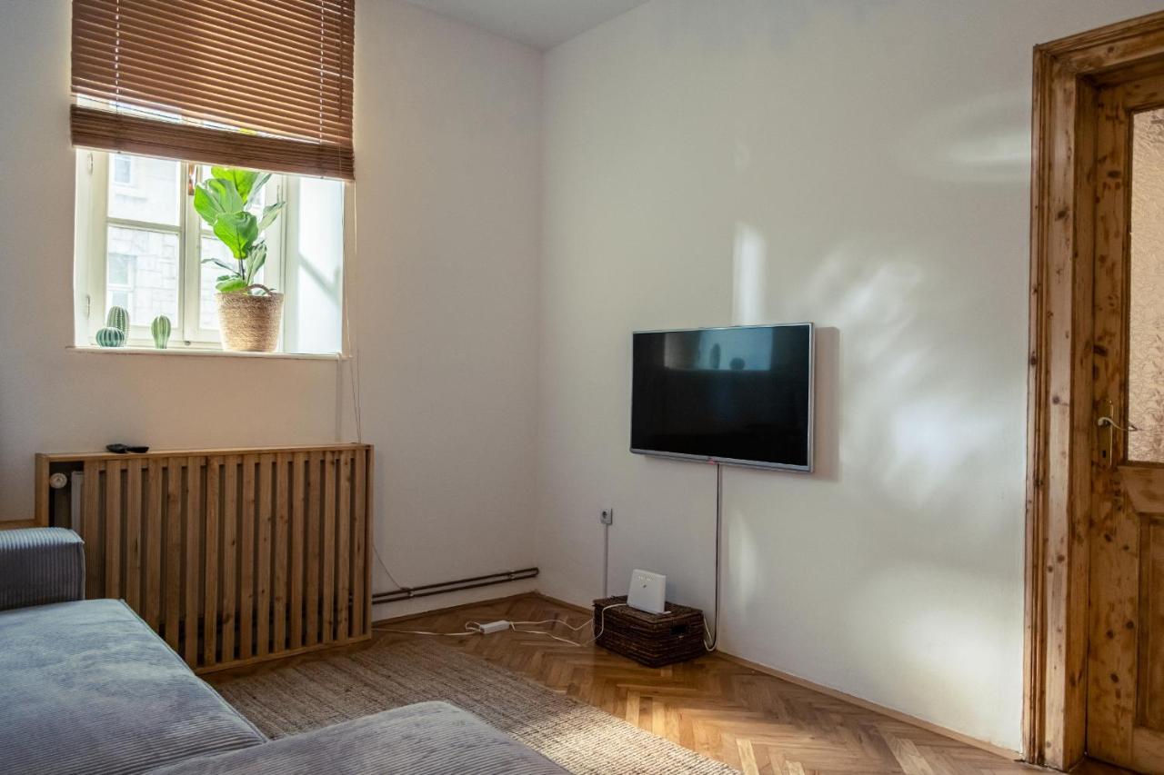 Apartma Cactus Free Parking For A Standard Car *